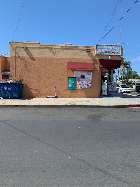 outdoor store display